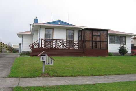 Photo of property in 71 Kaimanawa Street, Kelvin Grove, Palmerston North, 4414