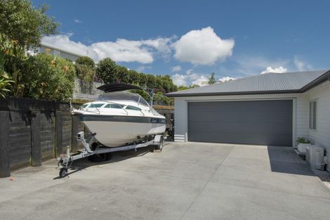 Photo of property in 25 Haden Place, Omokoroa, 3114