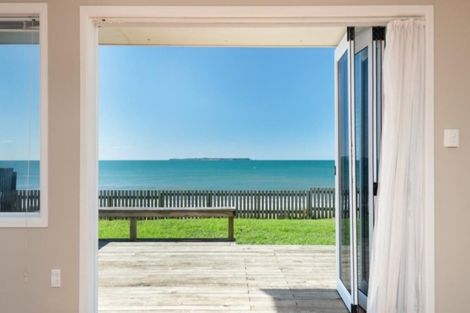 Photo of property in 107 Karewa Parade, Papamoa Beach, Papamoa, 3118