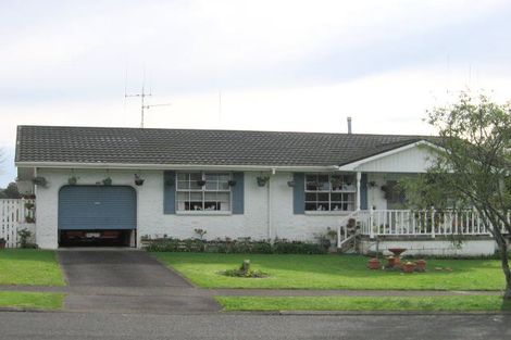 Photo of property in 11 Madill Road, St Andrews, Hamilton, 3200