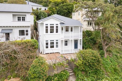 Photo of property in 5 Governor Road, Northland, Wellington, 6012