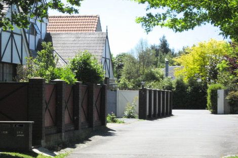 Photo of property in 276 Memorial Avenue, Burnside, Christchurch, 8053