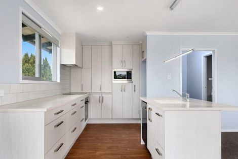 Photo of property in 14 Mcdonnell Street, Omokoroa, 3114