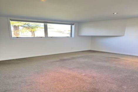 Photo of property in 86 Parr Terrace, Castor Bay, Auckland, 0620