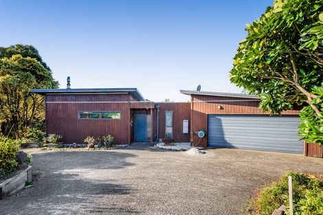 Photo of property in 127 Wairau Road, Oakura, 4314