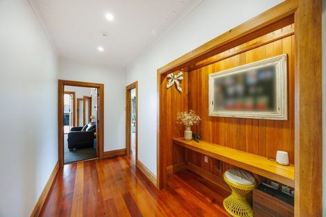 Photo of property in 75 Limbrick Street, Terrace End, Palmerston North, 4410