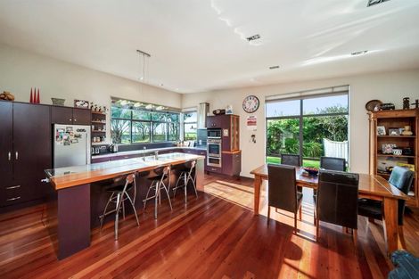 Photo of property in 82 Mawhitiwhiti Road, Normanby, Hawera, 4675