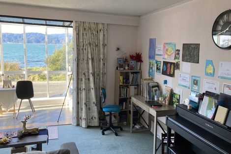 Photo of property in 159 Marine Parade, Seatoun, Wellington, 6022