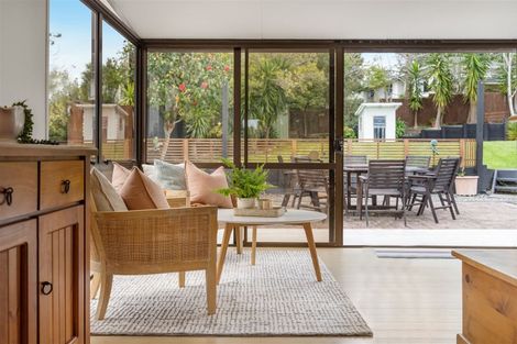 Photo of property in 62 Hellyers Street, Birkdale, Auckland, 0626