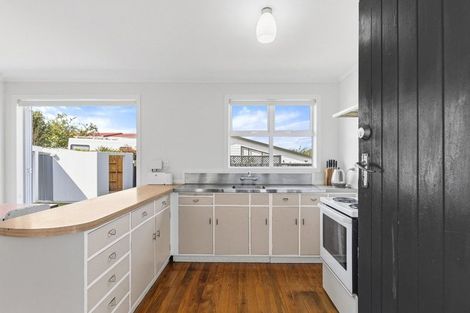 Photo of property in 27 Young Street, Morrinsville, 3300