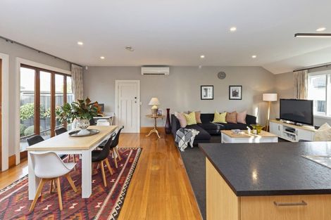 Photo of property in 32 Taylors Avenue, Bryndwr, Christchurch, 8052