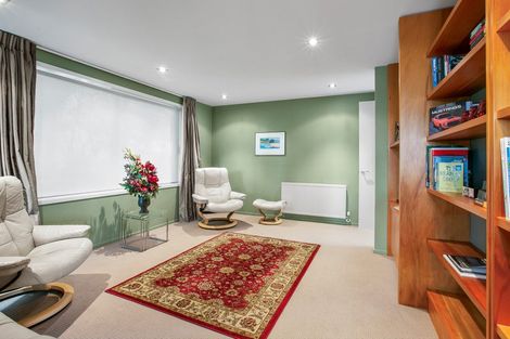 Photo of property in 11a Shearer Drive, Oakura, 4314