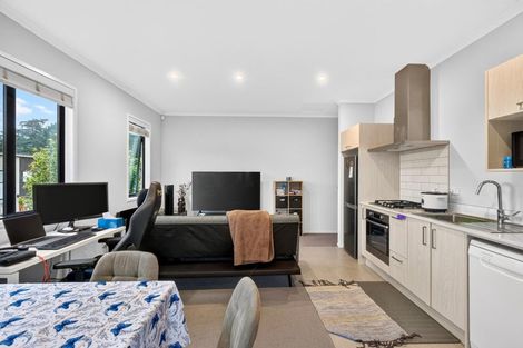 Photo of property in 20 Pukewhero Rise, Westgate, Auckland, 0614