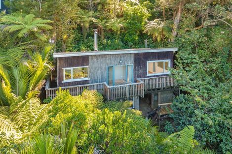 Photo of property in 45 Takahe Road, Titirangi, Auckland, 0604