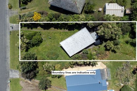 Photo of property in 42 Sarah Street, Waikawa Beach, Levin, 5573