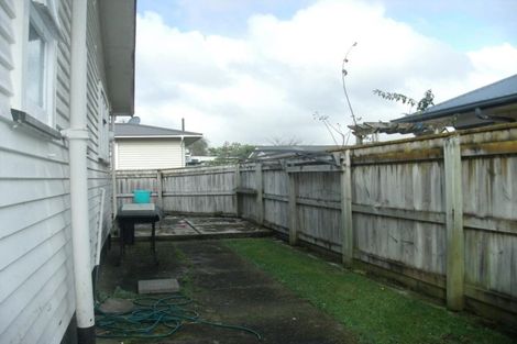 Photo of property in 27 Carlisle Street, Levin, 5510