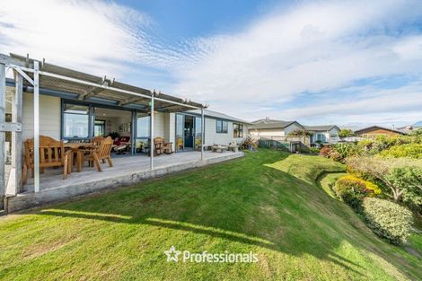 Photo of property in 9 Lemonwood Grove, Maungaraki, Lower Hutt, 5010