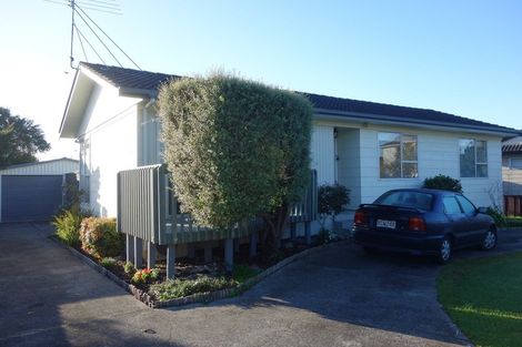 Photo of property in 5 Lisa Rise, Half Moon Bay, Auckland, 2012