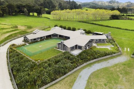 Photo of property in 30 Kakariki Way, Whitemans Valley, Upper Hutt, 5371