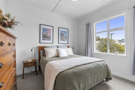 Photo of property in 1 Rainsford Street, Moturoa, New Plymouth, 4310