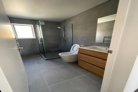 Photo of property in 30b Sorrel Crescent, Bucklands Beach, Auckland, 2012