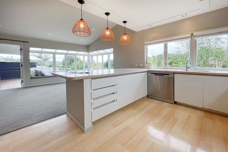 Photo of property in 15 Montana Avenue, Murrays Bay, Auckland, 0630