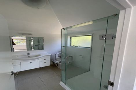 Photo of property in 941a East Coast Road, Torbay, Auckland, 0630