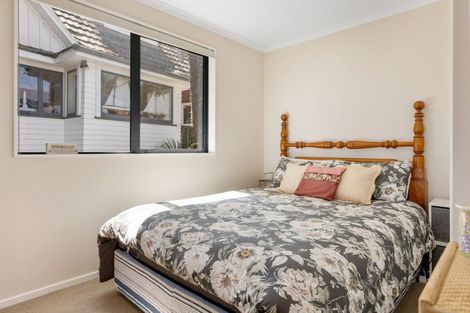 Photo of property in 1/202 Lake Terrace, Waipahihi, Taupo, 3330