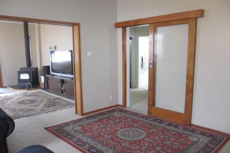 Photo of property in 43 Shamrock Street, Takaro, Palmerston North, 4412
