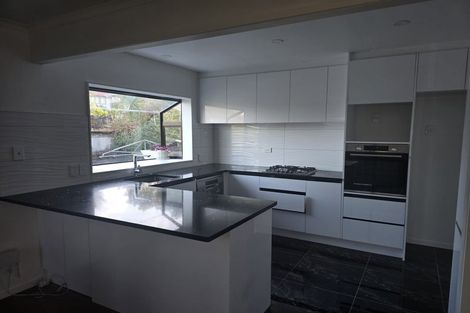 Photo of property in 3 Griffen Park Road, Mount Roskill, Auckland, 1041