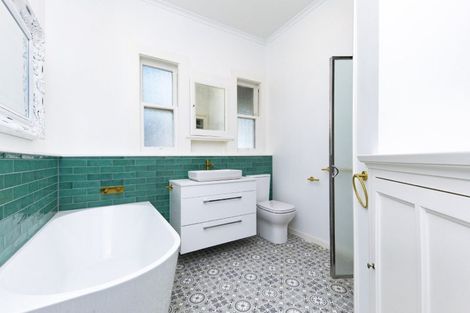 Photo of property in 46 Bella Vista Road, Herne Bay, Auckland, 1011