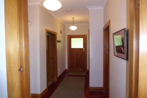 Photo of property in 53 Nevay Road, Miramar, Wellington, 6022