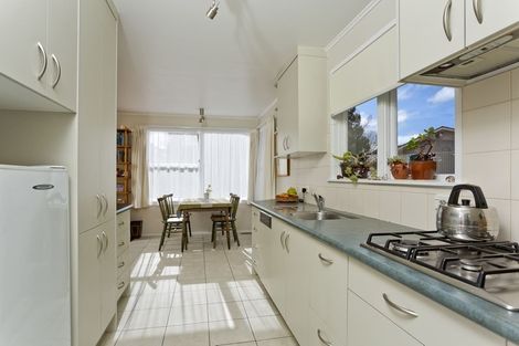 Photo of property in 16 Carina Crescent, Torbay, Auckland, 0630