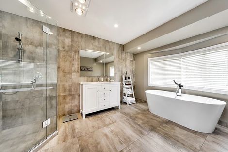 Photo of property in 198 Glenmore Road, Coatesville, Albany, 0793