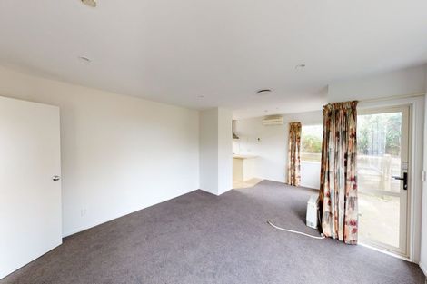 Photo of property in 74 Dress Circle, Newlands, Wellington, 6037