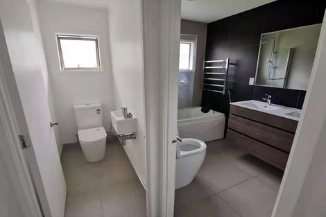 Photo of property in 38 Oaktree Avenue, Browns Bay, Auckland, 0630