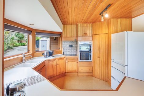 Photo of property in 96 Clifton Terrace, Fitzherbert, Palmerston North, 4410