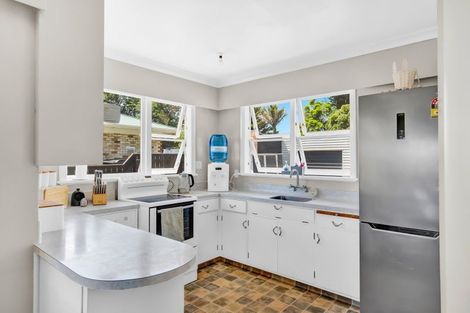 Photo of property in 2 Bowen Street, Levin, 5510