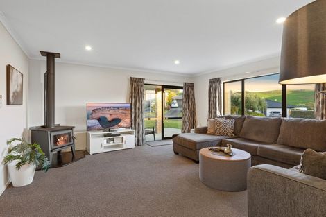 Photo of property in 4 Bryan Gallagher Place, Welcome Bay, Tauranga, 3175