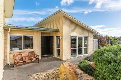 Photo of property in 36 Pharazyn Avenue, Waikanae Beach, Waikanae, 5036