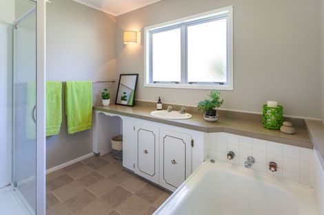 Photo of property in 12 Springfield Avenue, Ngarimu Bay, Thames, 3575