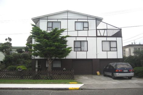 Photo of property in 2/9 Titoki Road, Raumati Beach, Paraparaumu, 5032