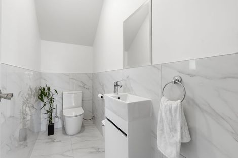 Photo of property in 2/2 Chapman Road, Te Atatu Peninsula, Auckland, 0610