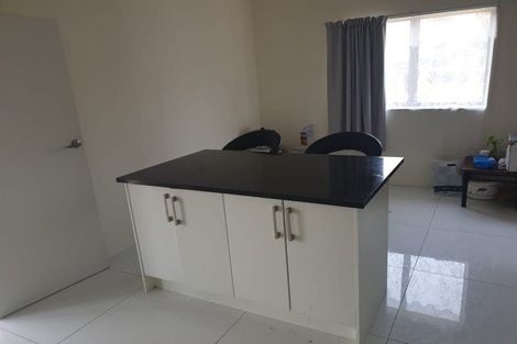 Photo of property in 34 Wattle Street, New Lynn, Auckland, 0600