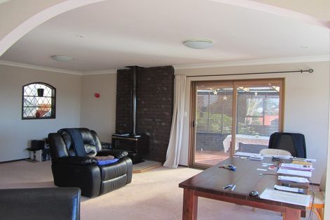 Photo of property in 557 East Coast Road, Browns Bay, Auckland, 0630