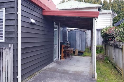 Photo of property in 3 Caspian Close, New Lynn, Auckland, 0600