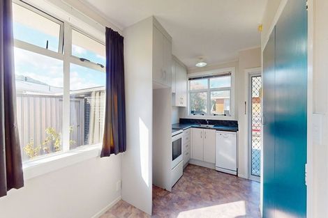 Photo of property in 2/15 Clouston Park Road, Ebdentown, Upper Hutt, 5018
