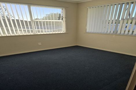 Photo of property in 24 Fairdale Place, Birkdale, Auckland, 0626