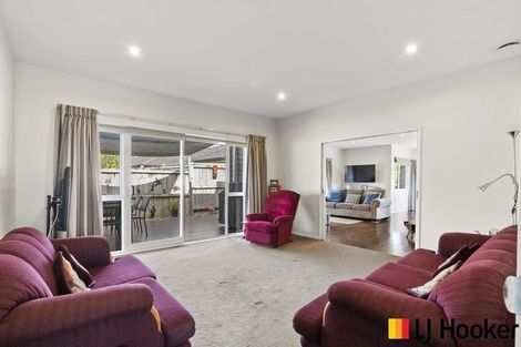 Photo of property in 3 Drumkeen Place, Rosehill, Papakura, 2113