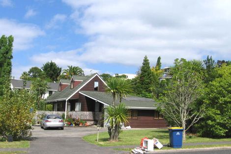 Photo of property in 58 John Downs Drive, Browns Bay, Auckland, 0630